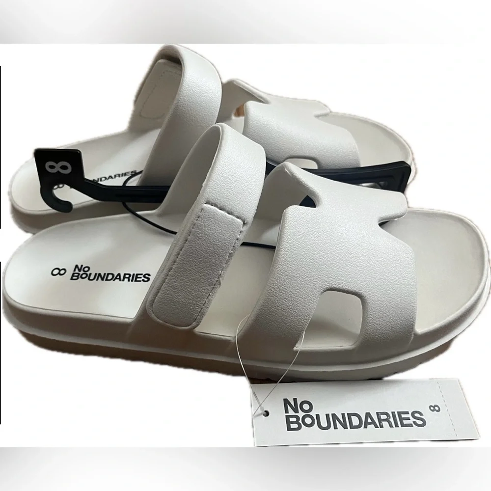 No Boundaries White Adjustable Geo Slide Sandals. New with tags. Women's size 8